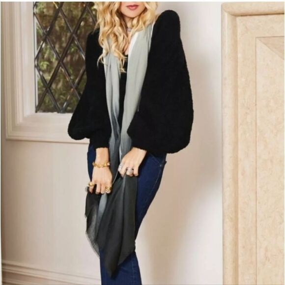 Cushnie Scarf Carly Ombre Print Scarf/Cover up NWT PERFECT GIFT - Picture 5 of 11